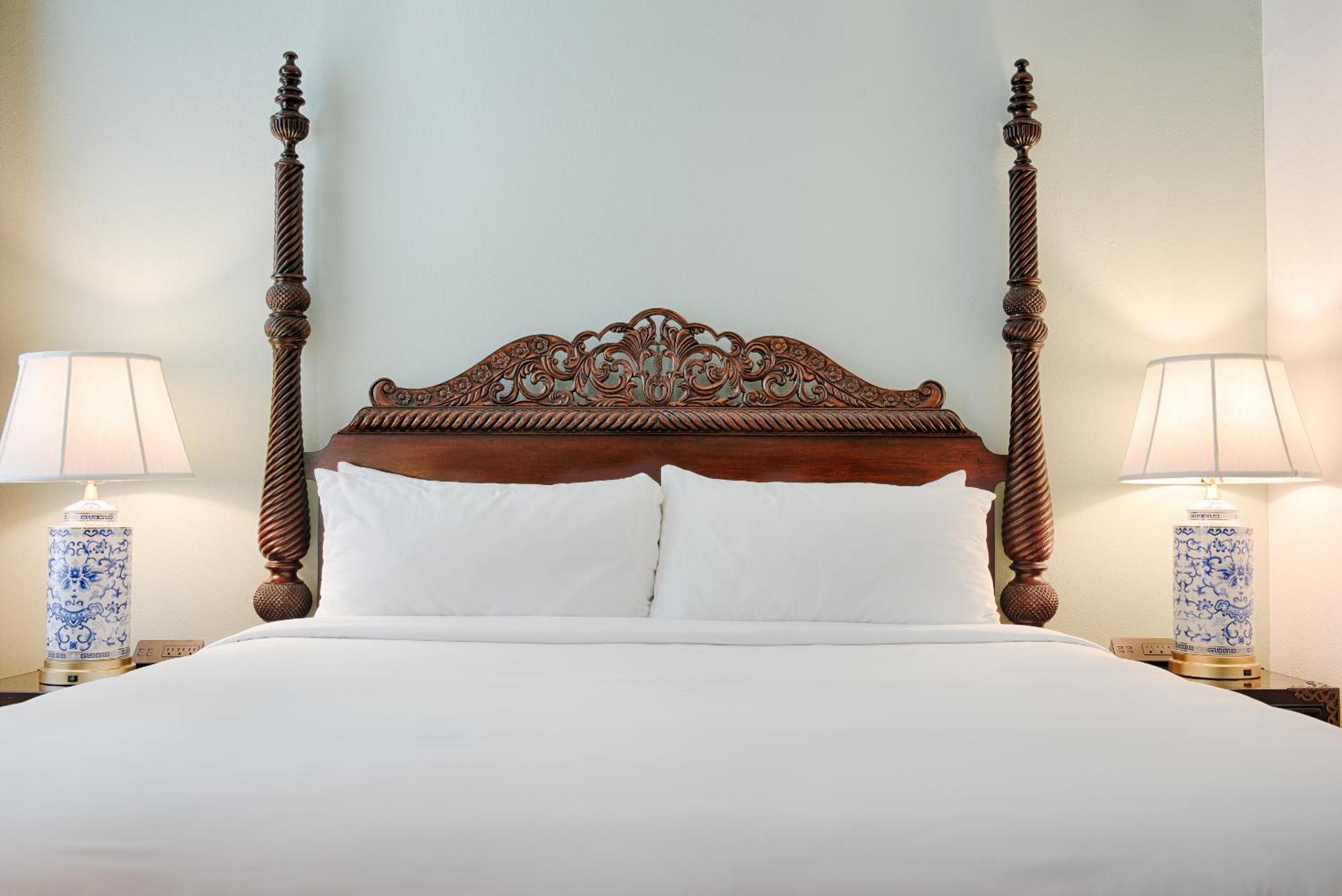 Voco St James Hotel By Ihg Ню Орлиънс Екстериор снимка